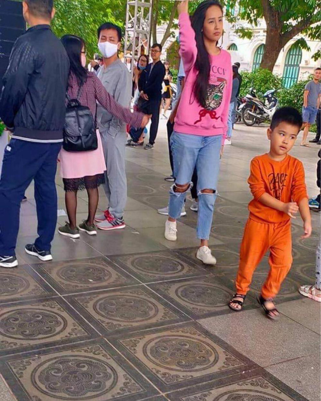 Mai Phương Thúy lộ diện nhan sắc thật qua hình chưa được chỉnh sửa do người qua đường chụp, ngoại hình khác hẳn bình thường-2
