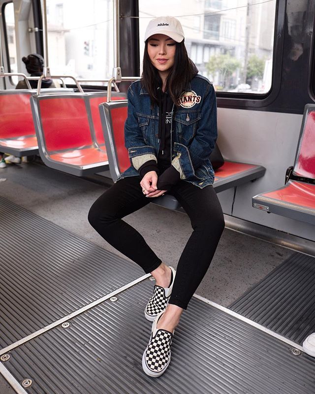 Trời lạnh là dân tình lại nhức nhối với kiểu ăn mặc của một vài chị em: Vô tư diện legging hớ hênh khiến người nhìn ngán ngẩm-6