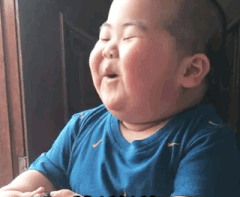 Cậu bé dễ thương với 3 triệu người theo dõi trên Instagram, song cư dân mạng lại chỉ ra một sai lầm nghiêm trọng trong cách nuôi con của người mẹ-8