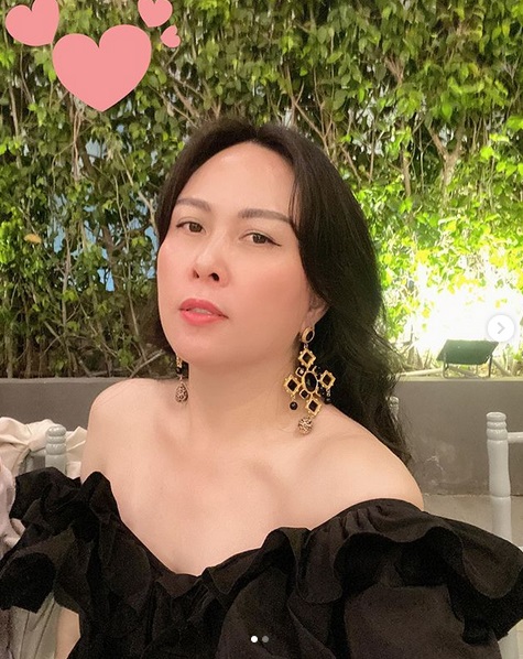 Đầu tư khuyên tai trăm triệu, Phượng Chanel mix hàng hiệu như chơi đồ hàng-12