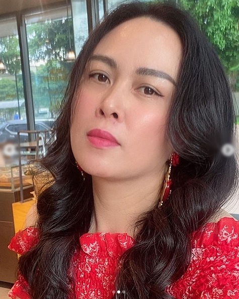 Đầu tư khuyên tai trăm triệu, Phượng Chanel mix hàng hiệu như chơi đồ hàng-8