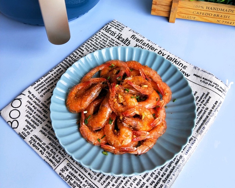 Dùng nồi chiên không dầu làm tôm chiên muối tiêu thơm phức cực ngon-5