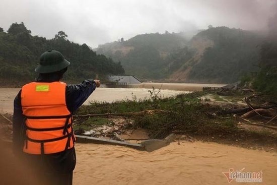 Dự báo thời tiết 19/10, lũ quét 'uy hiếp' nhiều nơi ở miền Trung