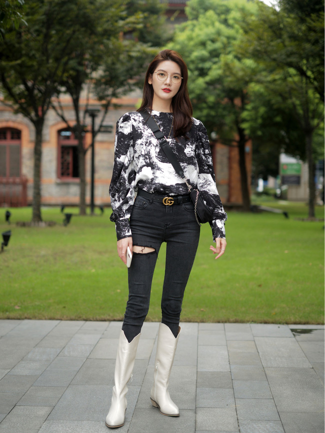 Street style Châu Á: Hội chị em lên đồ chuẩn gái Pháp, toàn blazer và cardigan nhưng nhìn sang hết nấc-2