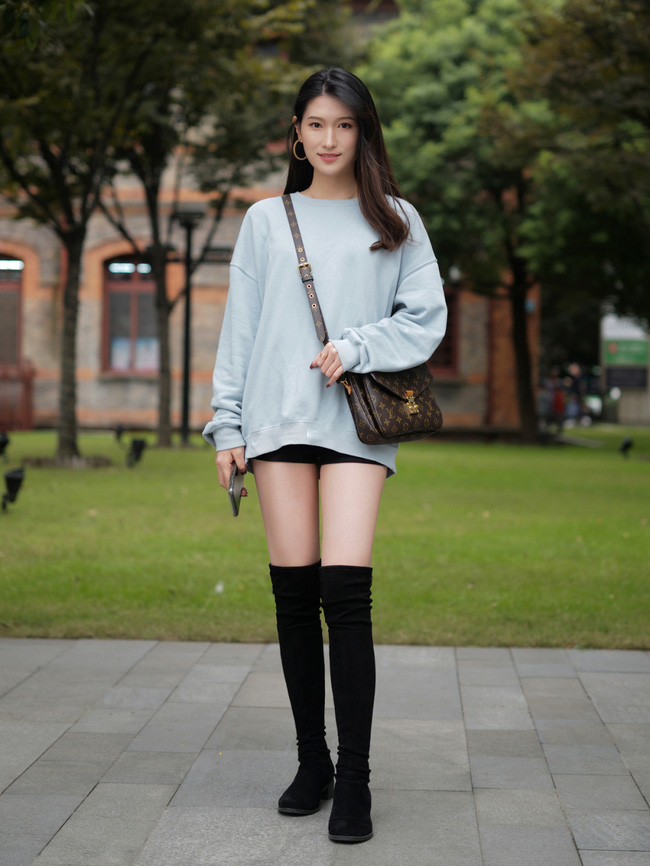 Street style Châu Á: Hội chị em lên đồ chuẩn gái Pháp, toàn blazer và cardigan nhưng nhìn sang hết nấc-7