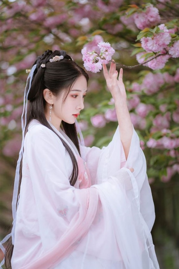 Dự báo sự nghiệp và tình duyên của 12 cung Hoàng đạo trong tuần mới 19/10 - 25/10: Cự Giải vượt qua giới hạn, Nhân Mã học đi đôi với hành-2