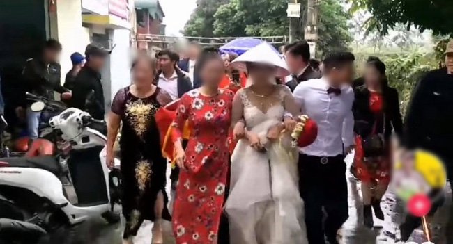 Chú rể say liêu xiêu trong đám cưới, rước dâu đi không vững khiến nhiều người ngao ngán-1
