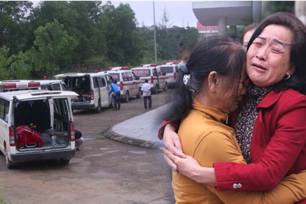 Mẹ đơn thân làm nghề trang điểm người chết: Vừa lật tấm vải, đồng nghiệp chạy không quay đầu-8