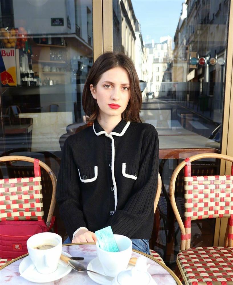 3 kiểu áo len phụ nữ Pháp hay diện nhất mùa lạnh, muốn thăng hạng style thì bạn phải update ngay-8