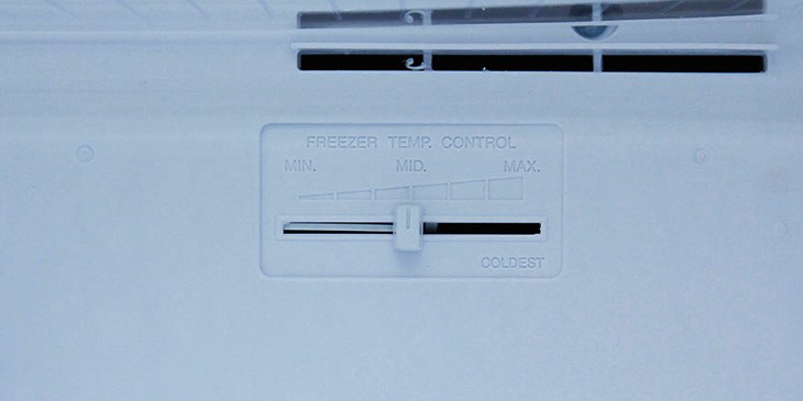 Tủ lạnh có 2 nút điều chỉnh nhiệt độ: Biết được lý do chị em tiết kiệm được khoản lớn-2