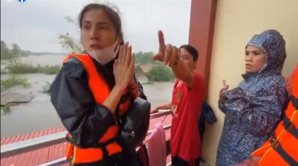 Thủy Tiên tuyên bố sau lũ ngoài xây lại nhà cho người dân còn xây thêm nhà tập thể đề phòng mưa bão-6