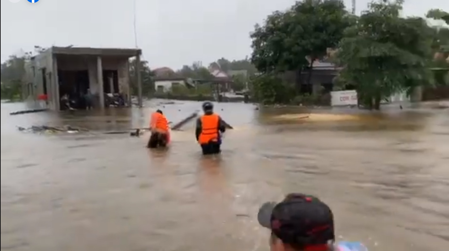 Thủy Tiên tuyên bố sau lũ ngoài xây lại nhà cho người dân còn xây thêm nhà tập thể đề phòng mưa bão-3