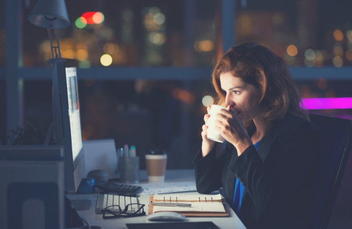 Phụ nữ sau 35 tuổi muốn chậm lão hoá: Nhớ nguyên tắc 1 kiêng, 2 cần, 3 không tham”-1