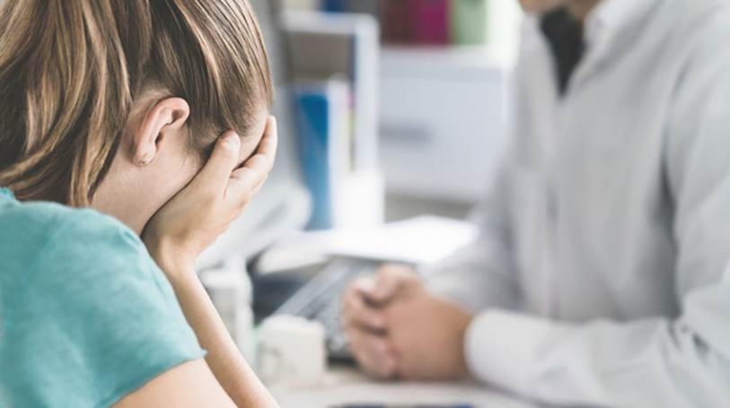 Bị con gái của người giúp việc lạm dụng tình dục từ khi còn nhỏ và nỗi đau của cô bé 17 tuổi phải trải qua trong nhiều năm khiến ai cũng phải suy nghĩ-3