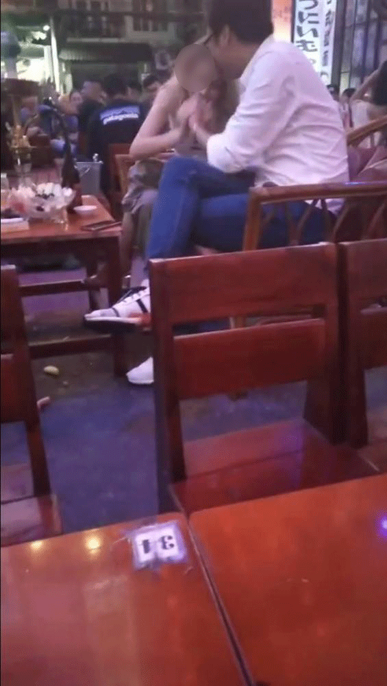 Biến căng tối ngày 20/10: Quản lý của nhiều nghệ sĩ nổi tiếng bị vợ tố cùng lúc ngoại tình người đẹp Ukraine và nữ đồng nghiệp-3