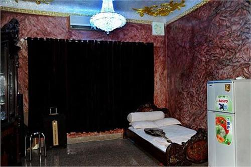 Cùng biệt phủ 100 tỷ, Đàm Vĩnh Hưng hoàng gia, sang nhà Ngọc Sơn nhìn rợn tóc gáy-8