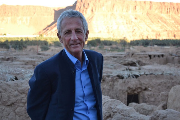 Hoàng gia Anh bị cáo buộc đã đối xử tệ với nhà Sussex khiến họ phải ra đi, Harry ôm mối oán hận trong lòng từ lâu-1