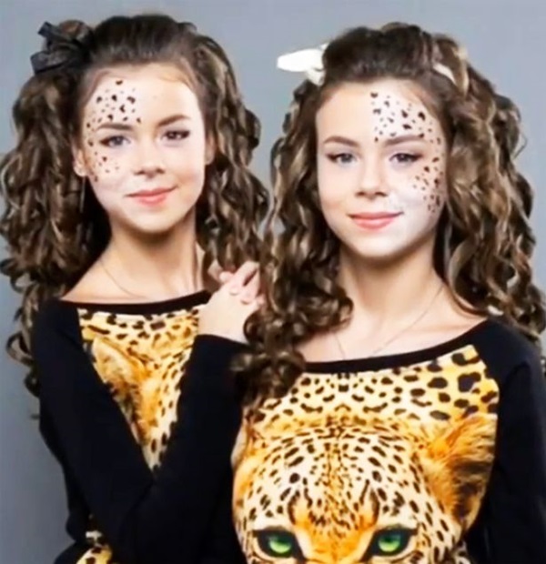 Nghe lời công ty người mẫu mách nhịn ăn để xương gò má lộ ra mới đẹp, cặp song sinh chỉ còn da bọc xương nằm chờ chết và cái kết không ngờ-1