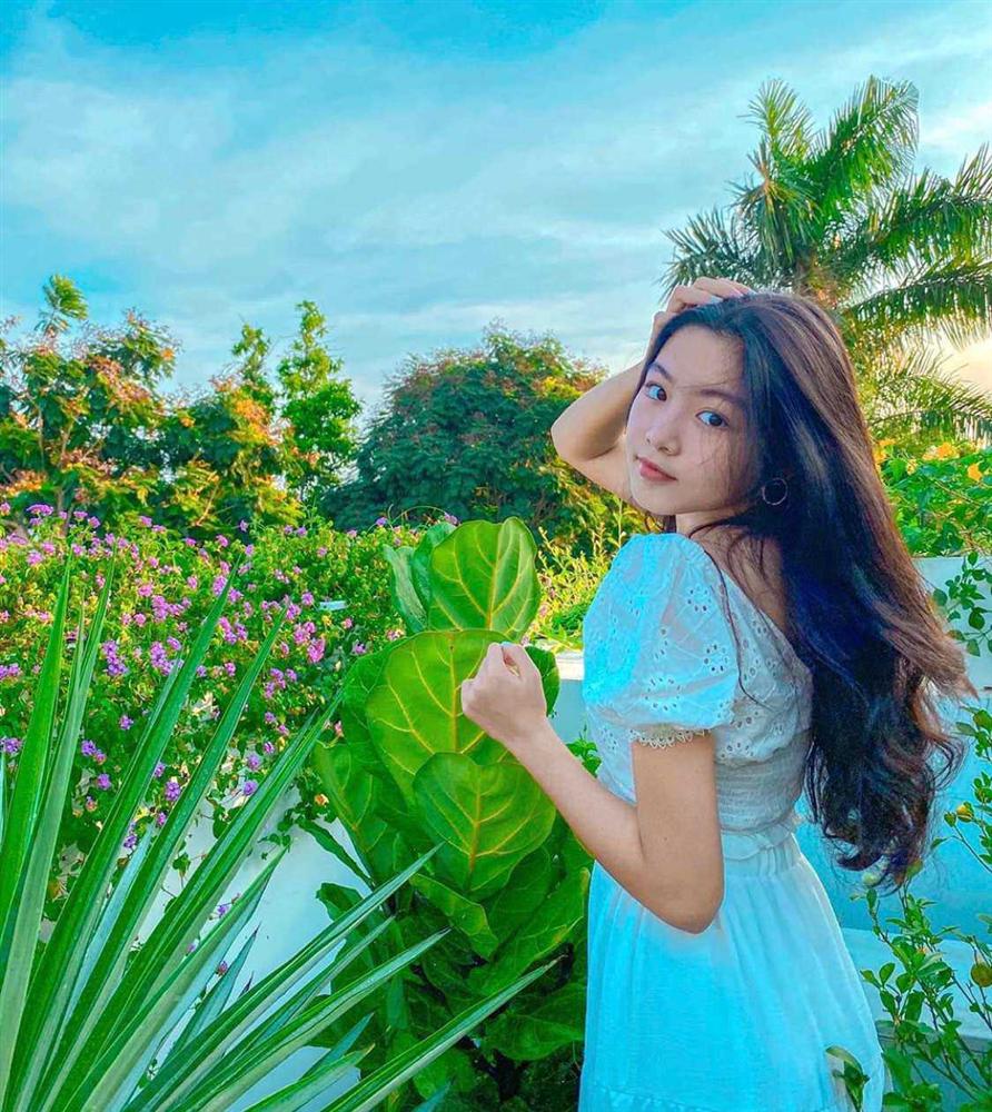 Con gái MC Quyền Linh tuổi 14 nhổ giò cao 1m7 nhờ chơi môn của các bạn nam-3
