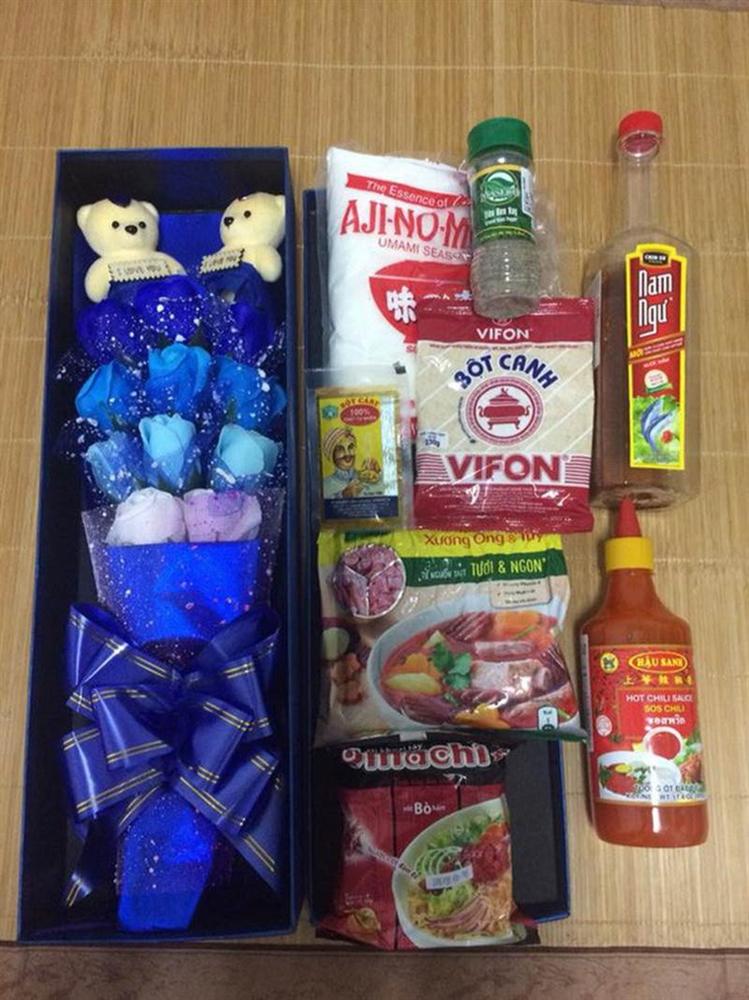 Sau ngày 20/10 đầy ý nghĩa, dân mạng thi nhau khoe những món quà vô cùng độc đáo, IQ vô cực cũng chưa thể nào nghĩ ra được cảnh tượng này-2