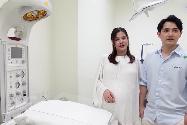 Đi đẻ đẳng cấp nhà tài phiệt như Đông Nhi, nằm phòng Tổng thống, giá nghìn đô một đêm-5