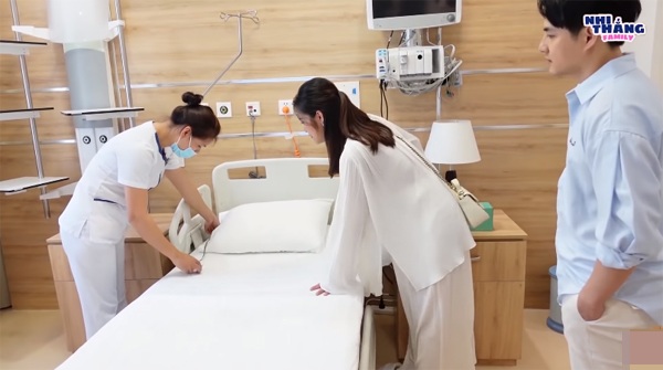 Đi đẻ đẳng cấp nhà tài phiệt như Đông Nhi, nằm phòng Tổng thống, giá nghìn đô một đêm-8