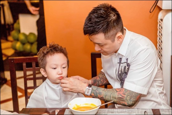 Tuấn Hưng - gã lãng tử sát gái bậc nhất showbiz Việt giờ là mình chứng chân thực: Vì con, cha có thể thay đổi cả thế giới-2