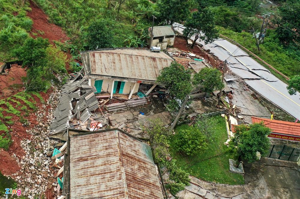 Hiện trường vụ sạt lở tại Đồn Biên phòng Cha Lo-2