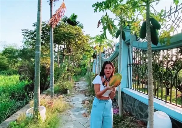 NSƯT Hoài Linh cả năm không đi diễn chỉ ở nhà thờ tổ, giờ nhìn thành quả mới bất ngờ-6