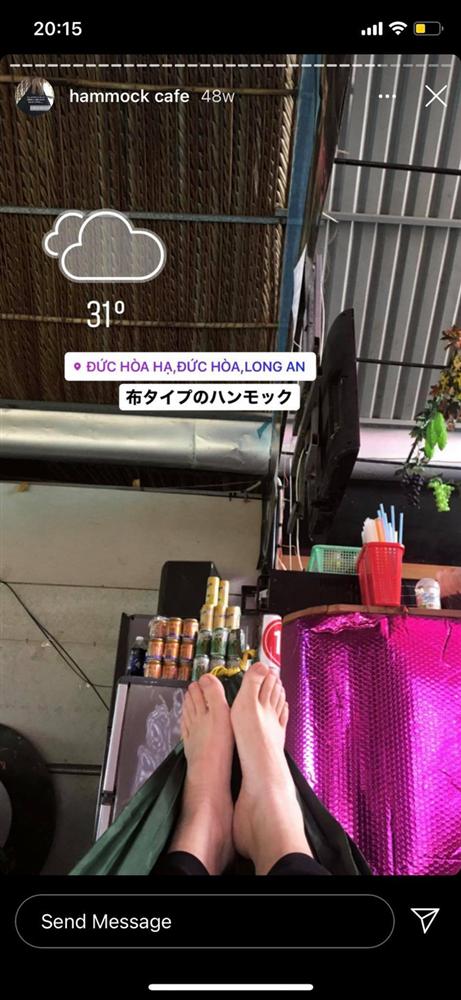 Cô nàng người Nhật Bản khiến dân mạng cười nắc nẻ vì loạt ảnh review võng Việt Nam, bất chấp tất cả để thảnh thơi trên vật dụng huyền thoại này-6