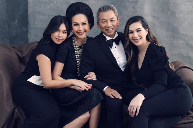 Con gái út nhà nữ hoàng ảnh lịch Diễm My gây bất ngờ với vóc dáng mũm mĩm sau thời gian ở ẩn-3