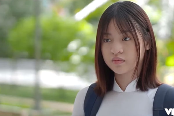 Khoảnh khắc Lê Bống, Phí Phương Anh và Trần Thanh Tâm hội tụ: Chưa biết ai xinh hơn nhưng thị phi thì cả rổ-5