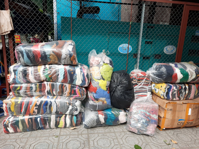 Hơn 50 chiếc ca nô, xuồng máy được các mạnh thường quân ủng hộ từ Quảng Ninh đã vào tới miền Trung, sẵn sàng cứu trợ người dân vùng lũ-5