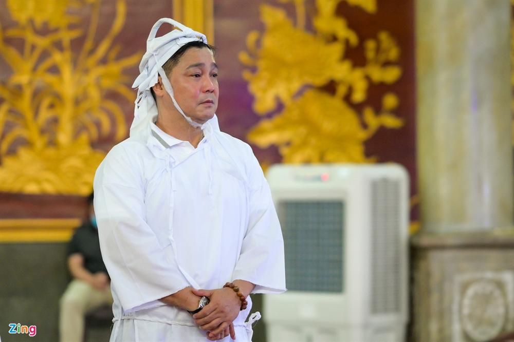 Việt Trinh, Giáng My khóc trong tang lễ NSND Lý Huỳnh-2