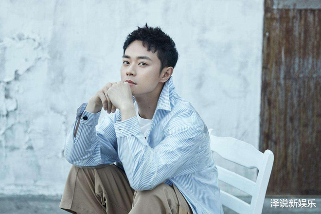 Quan huyện 9 tuổi đình đám một thời ra sao ở tuổi 32?-11