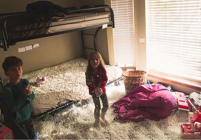 Chùm ảnh: Nhà có con nhỏ, vài phút im lặng của trẻ là nhà cửa tan hoang ngay lập tức-8