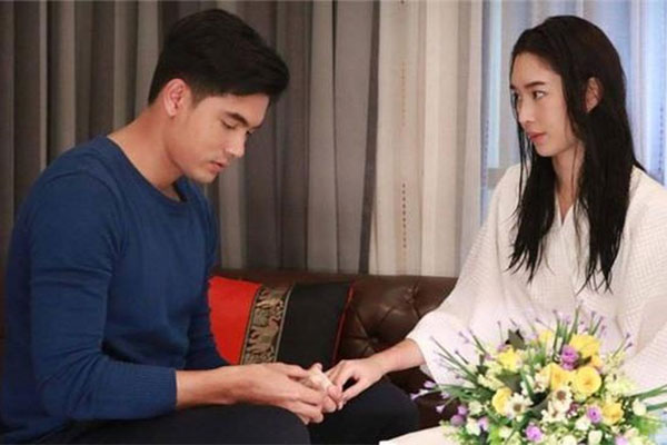 Sang thăm vợ cũ, lúc về em dúi cho chiếc cặp lồng, nhìn thứ bên trong tôi thẫn thờ-3