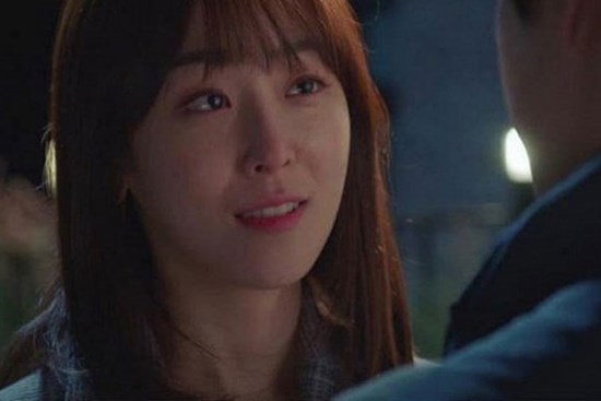 Dẫn về nhà ra mắt, bạn gái bất ngờ bị chị tôi tát một cái trời giáng, biết lý do đáng sợ phía sau cả nhà như chết lặng