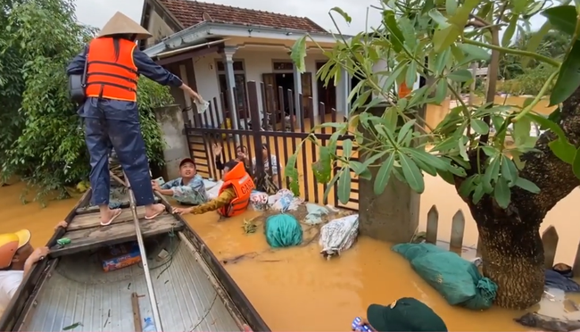 Bị yêu cầu ghi chép chi tiết từng khoản dù đã công khai sao kê, Thủy Tiên đã có trả lời rõ ràng về vấn đề này-1