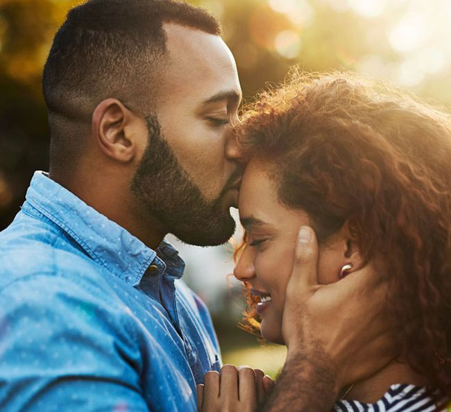 Người đàn ông hôn phụ nữ ở ba nơi này chắc hẳn đã khiến phụ nữ cảm động chân thành, không thể sai được!-2