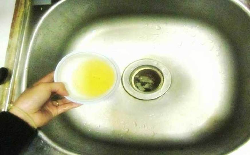 Dọn dẹp thường xuyên nhưng cứ phạm 9 sai lầm này không chỉ gây hại đồ vật mà còn ảnh hưởng sức khoẻ-2