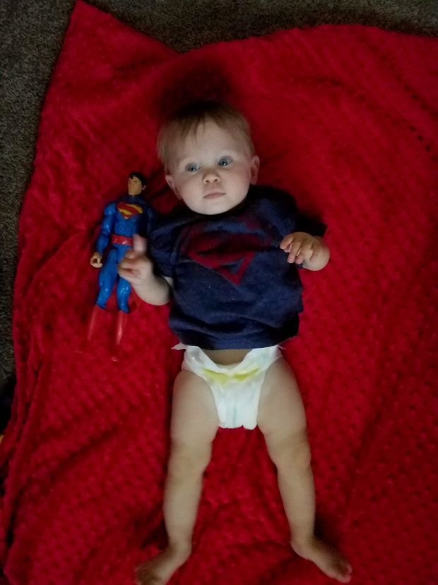 Con ra đời bé xíu với vô số bệnh trong người, cha mẹ hết hy vọng chuẩn bị án tử cho em, 4 năm sau đứa trẻ khiến ai cũng kinh ngạc-3