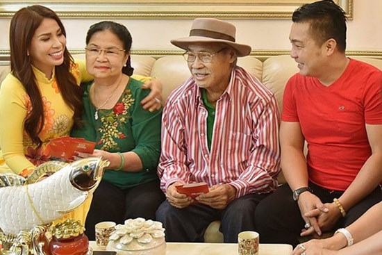 Ba người con giàu có của NSND Lý Huỳnh