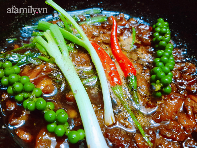 Mâm cơm 3 món đậm vị miền Tây dễ nấu mà ngon ngất ngây, các mẹ không thử ngay chắc chắn hối hận!-2