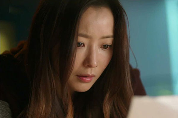 Nửa đêm mưa gió, mẹ người yêu dắt tôi bỏ chạy khỏi căn nhà ám ảnh suốt 3 tháng với số tiền lẻ trong tay và lời dặn dò rớm nước mắt-2