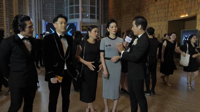 HOT: Lệ Quyên và chồng đại gia tránh mặt, phản ứng như người dưng khi dự chung sự kiện-2