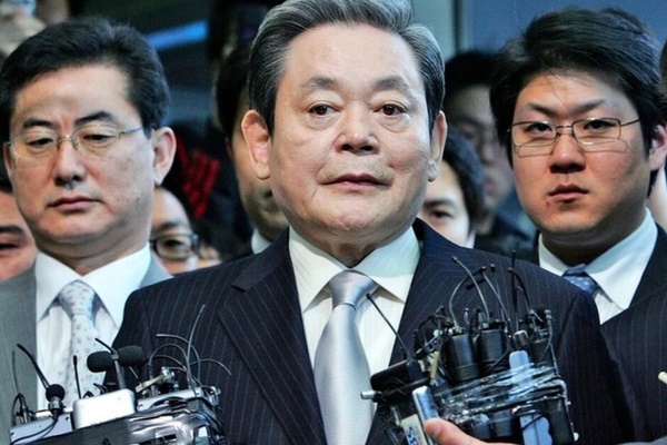 Con trai cố chủ tịch Samsung đam mê diễn xuất dù hơn 20 năm chỉ đóng vai phụ-6