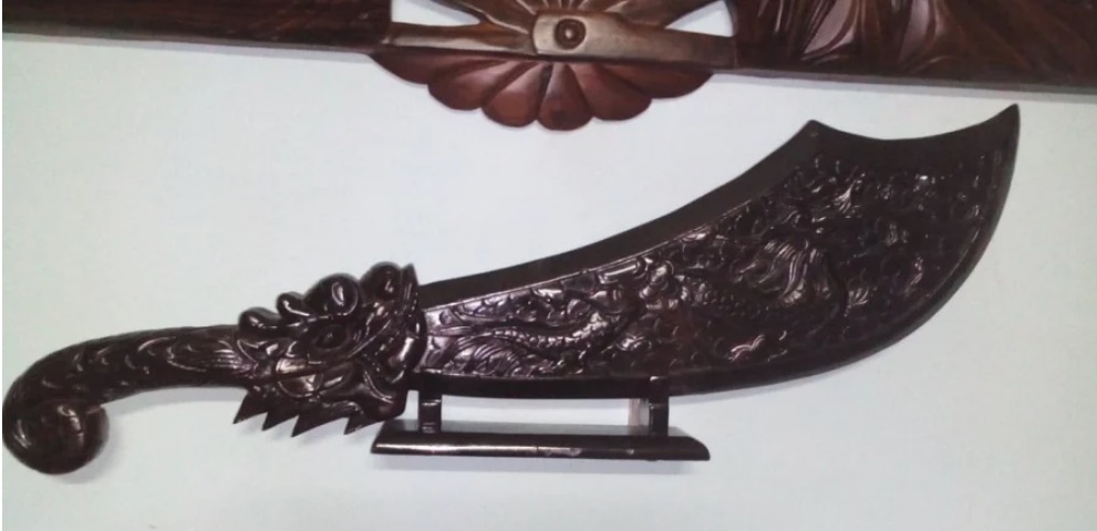 Phòng khách có 4 vật này là phạm đại kỵ phong thủy, bảo sao gia chủ quanh năm khốn khó-1