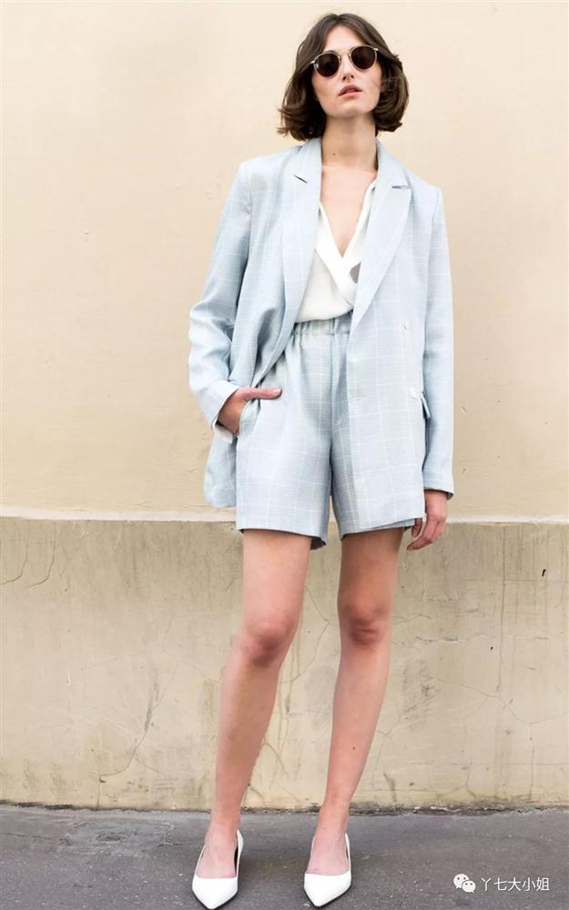 Chưa biết mặc gì đi làm thì bạn hãy diện set đồ đồng màu: Sang xịn hay bắt mắt đều có đủ-2