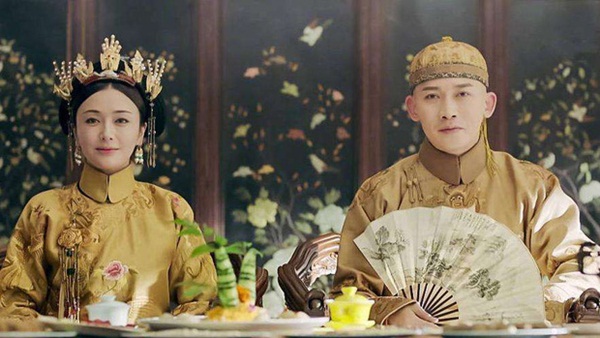 Bí ẩn phía sau tấm áo long bào của các vị Hoàng đế Trung Hoa xưa: Biểu tượng quyền lực không bao giờ được giặt giũ-4